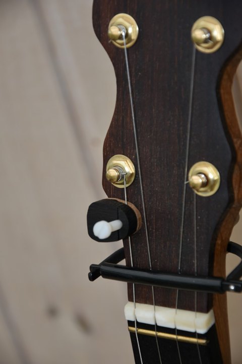 5th string capo